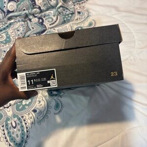 Air Jordan 1 Mid Black Sneakers